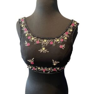 Black Floral Embroidery Riva Designs, Size 8‎